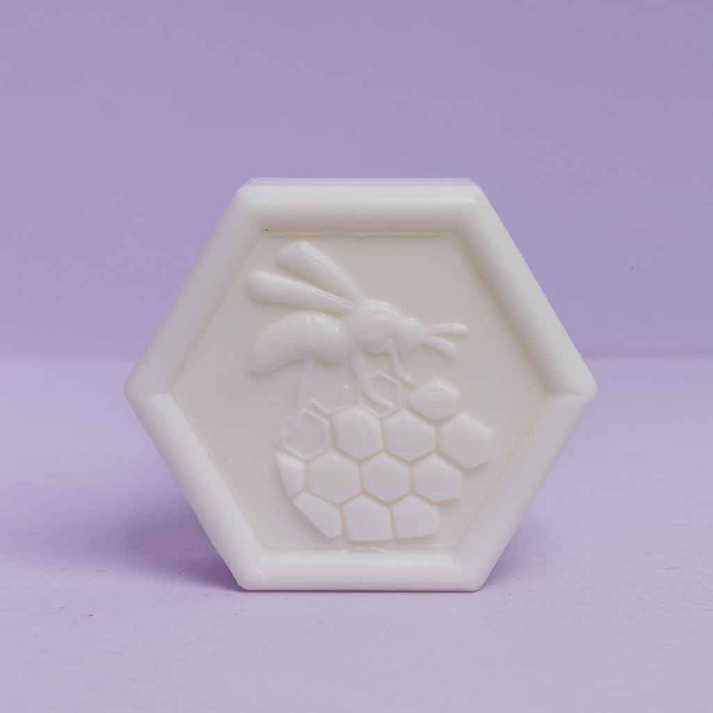 Jabón natural hexagonal vegetal Leche, Karité, Uva | APINFIORE