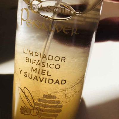 Desmaquillante bifásico con miel | Limpiador facial natural - Castillo de Peñalver
